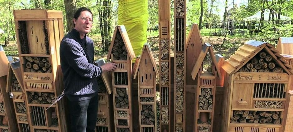 Готель для комах створили фермери та власники городів зі Швеції